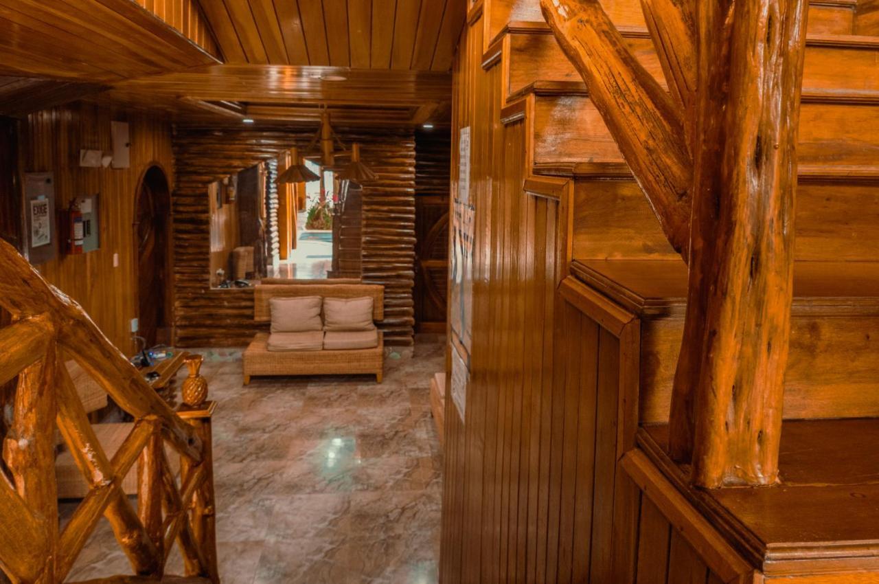 Hostal Poseidon Пуэрто-Кайо Экстерьер фото
