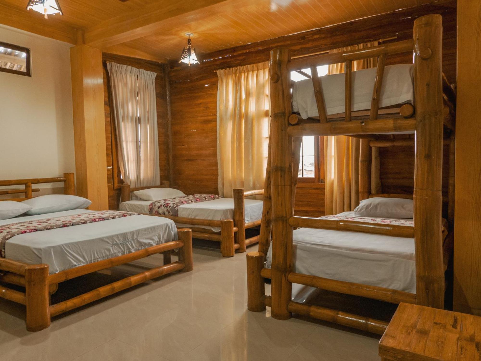 Hostal Poseidon Пуэрто-Кайо Экстерьер фото